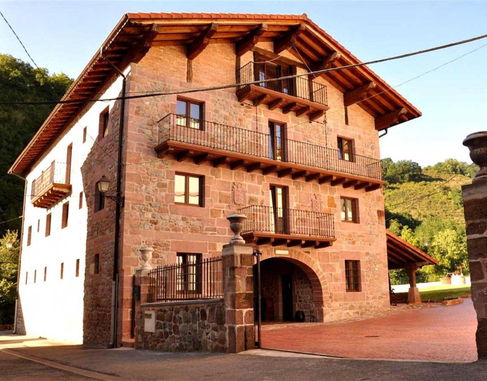 Barbenea Villa Oronoz-Mugaire Exterior photo